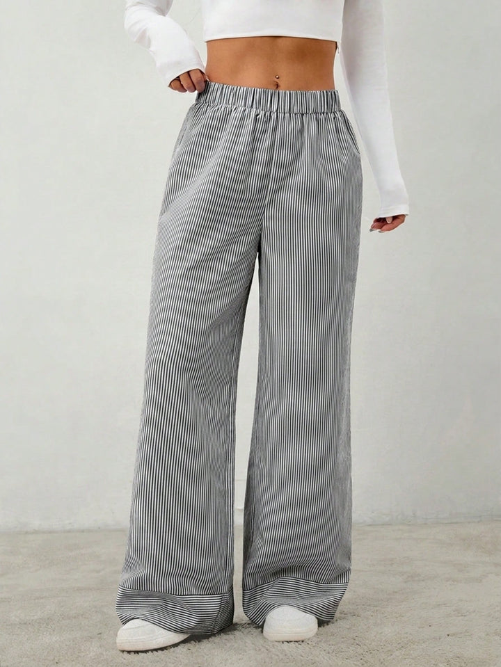 Pantaloni SHEIN, negru