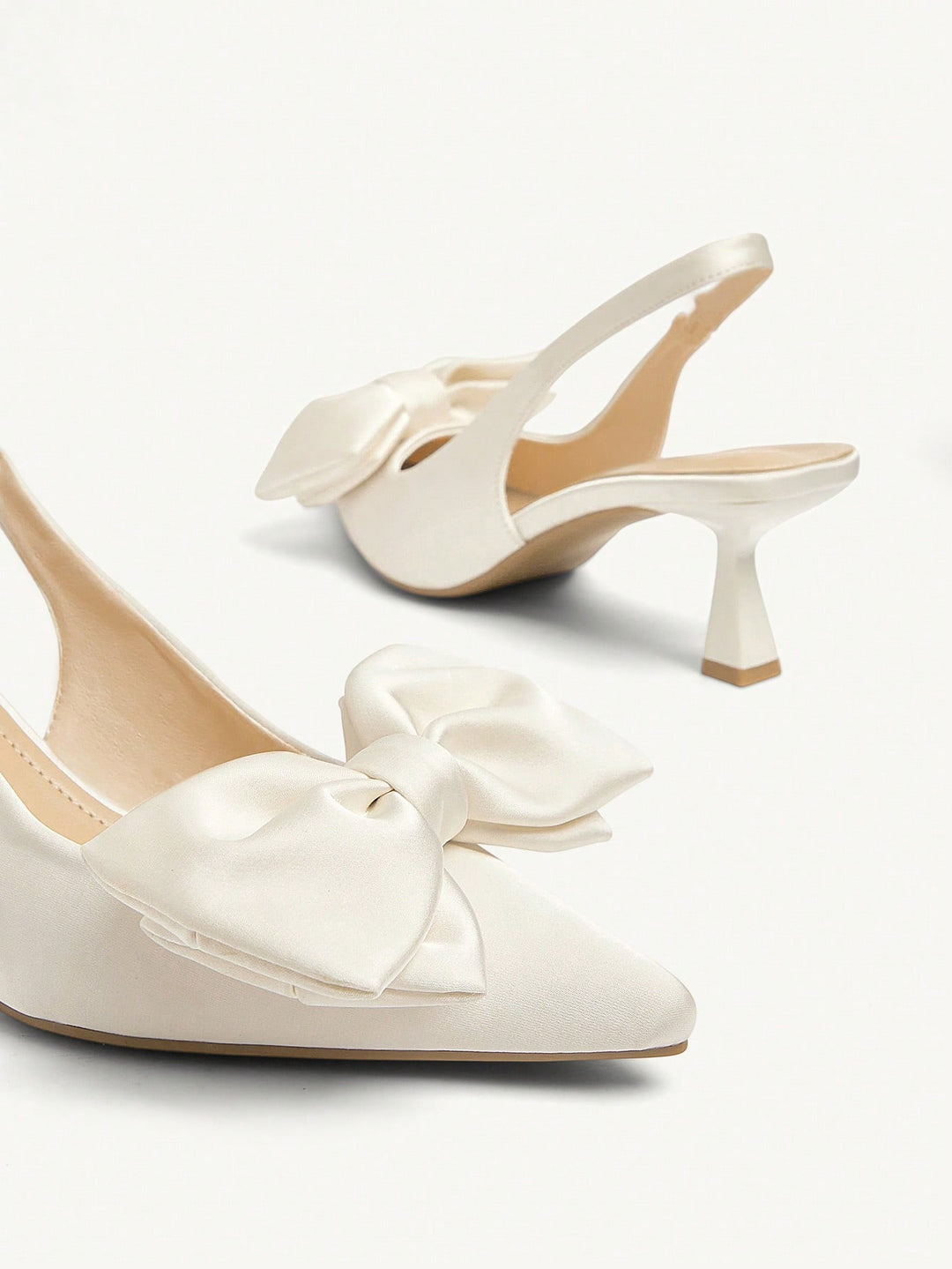 Pantofi cu toc SHEIN, alb