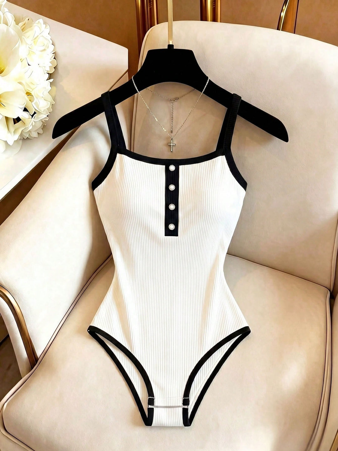 Body SHEIN, alb