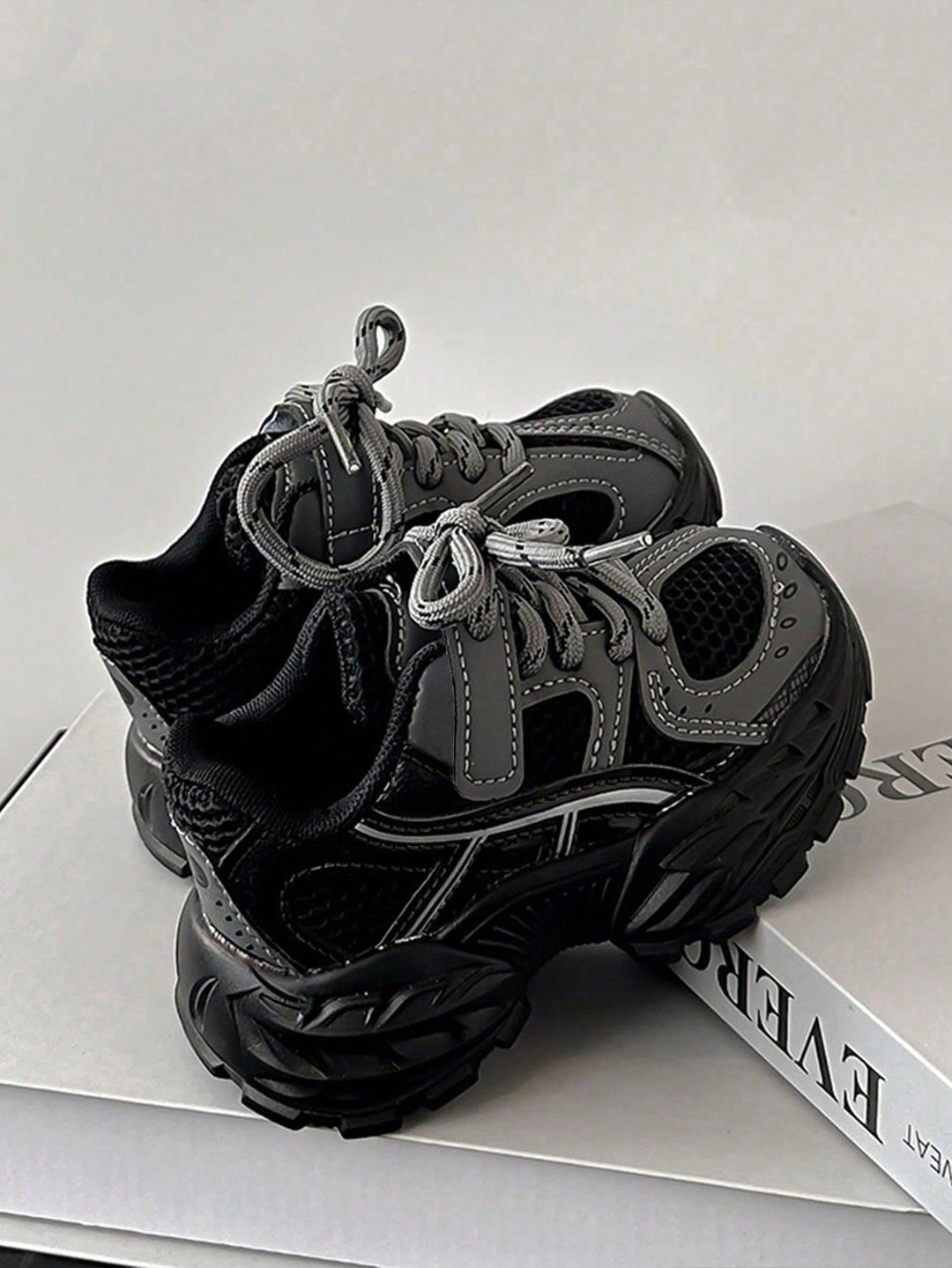 Pantofi sport SHEIN, negru