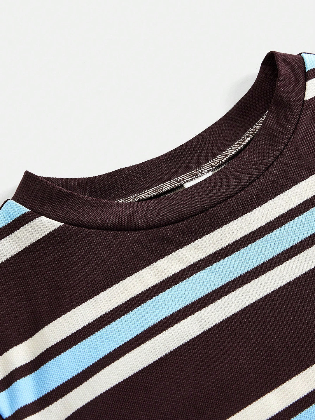 Tricou SHEIN, maro