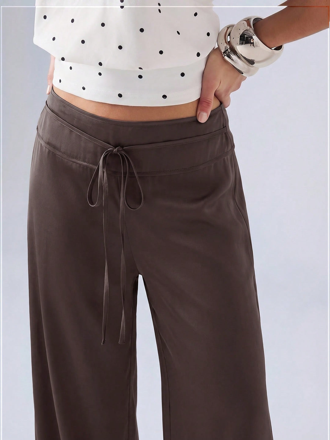 Pantaloni SHEIN, maro