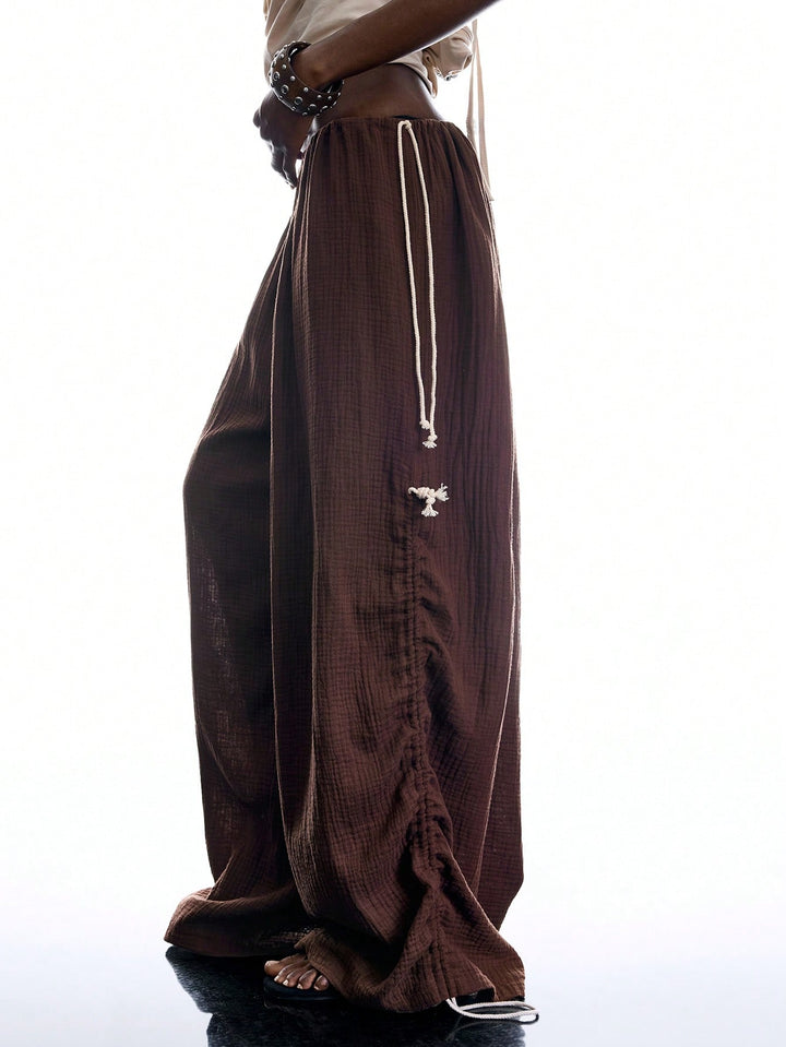 Pantaloni SHEIN, maro
