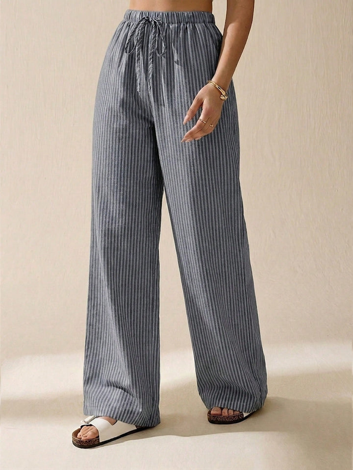 Pantaloni SHEIN, gri