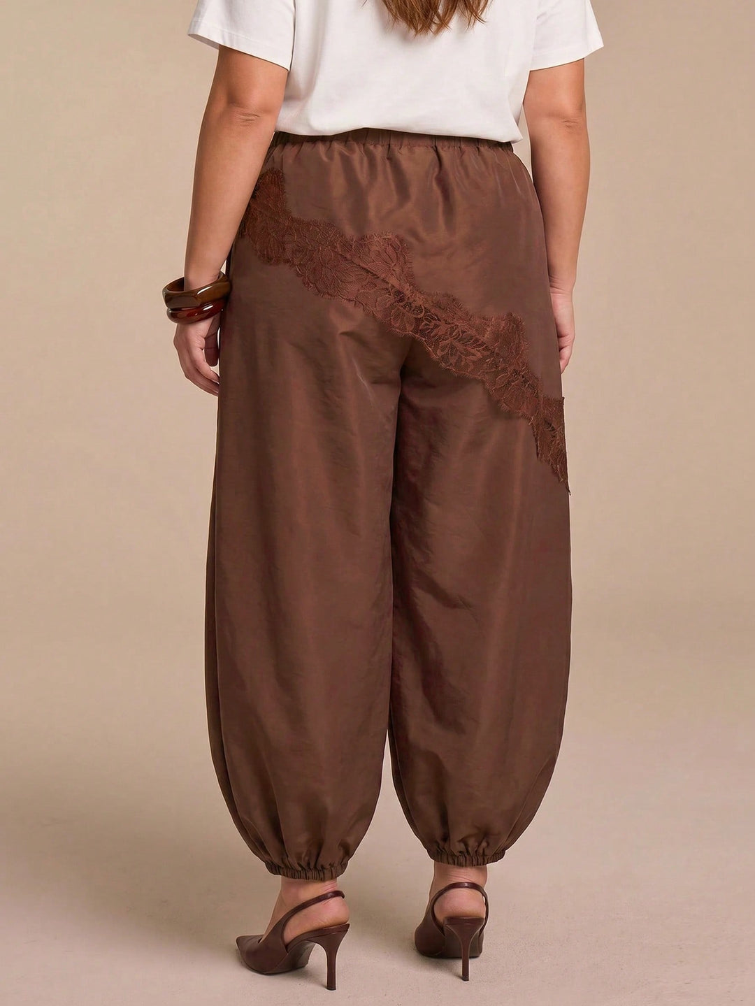 Pantaloni SHEIN, maro