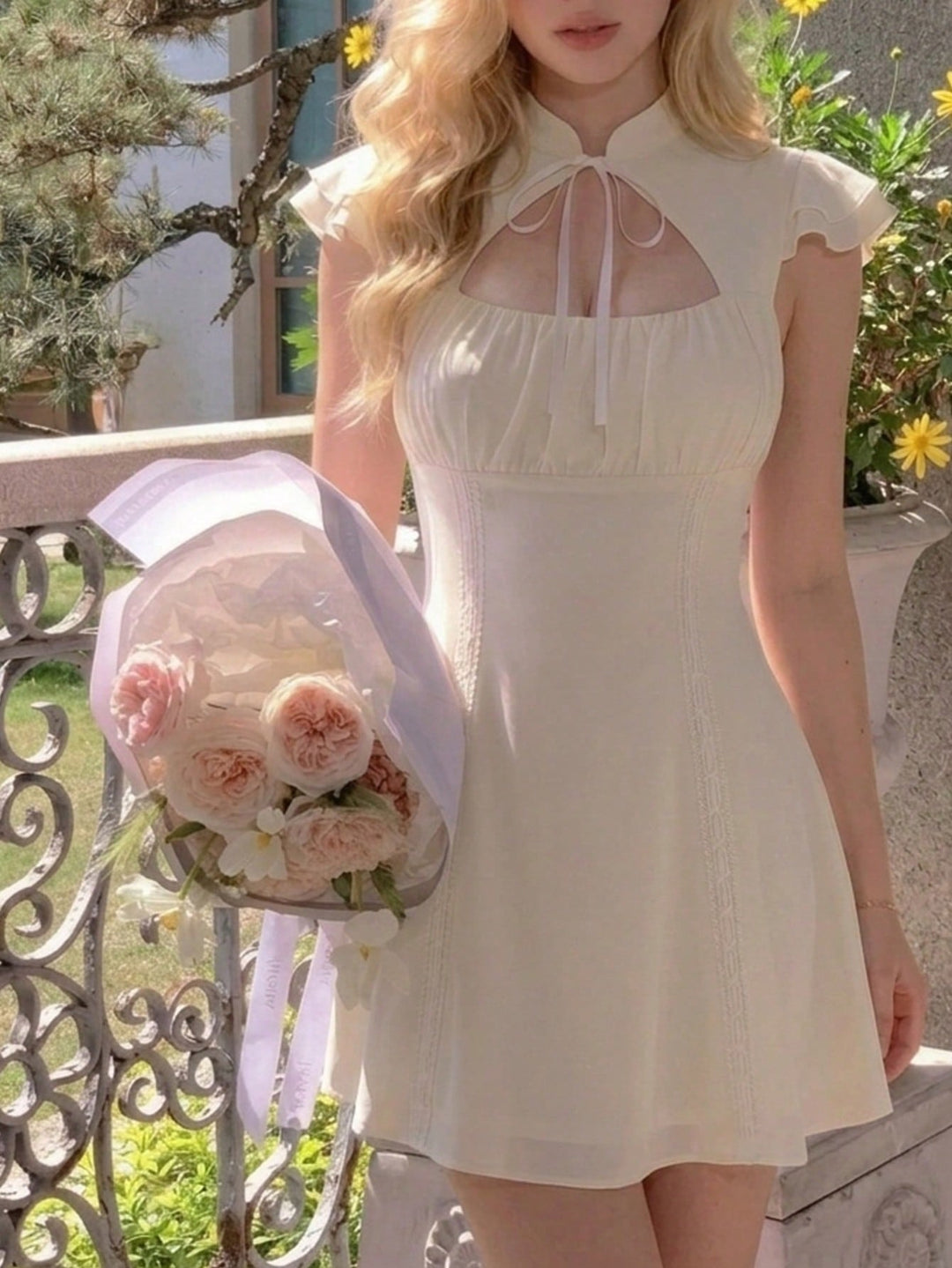 Rochie scurtă SHEIN, bej