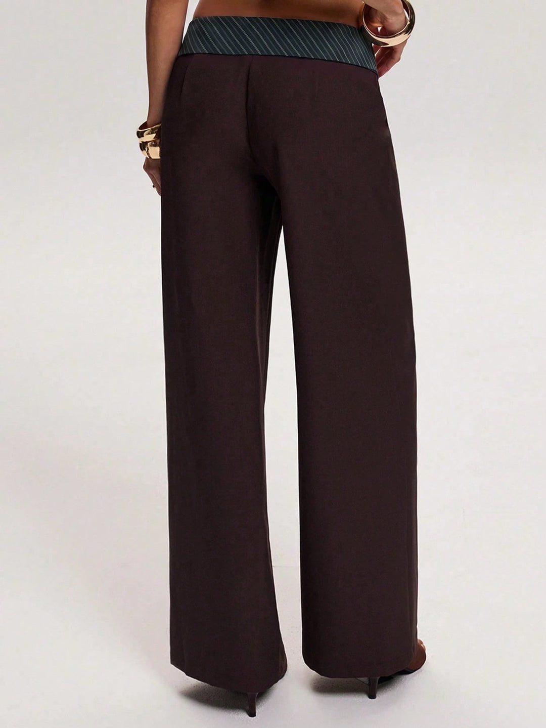 Pantaloni SHEIN, maro