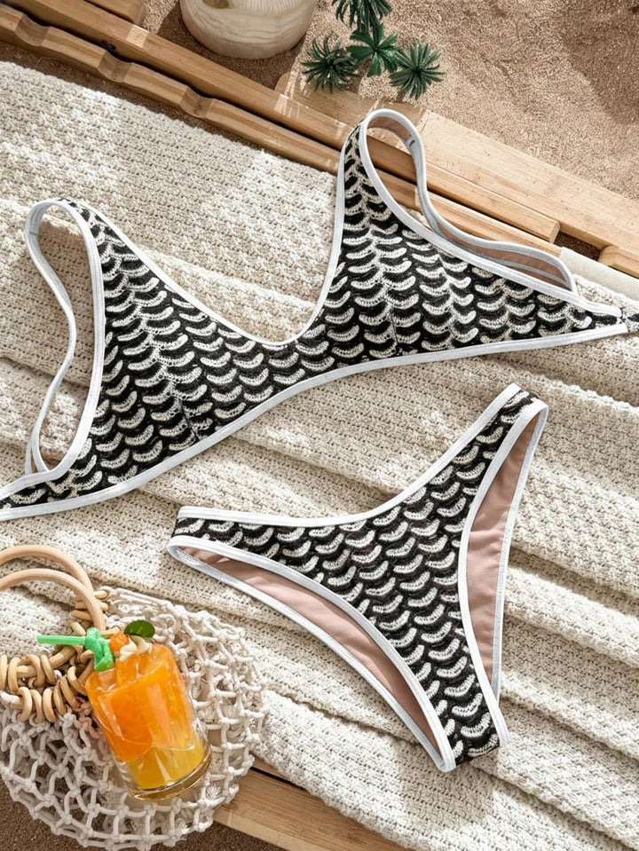 Set bikini SHEIN, mix culori