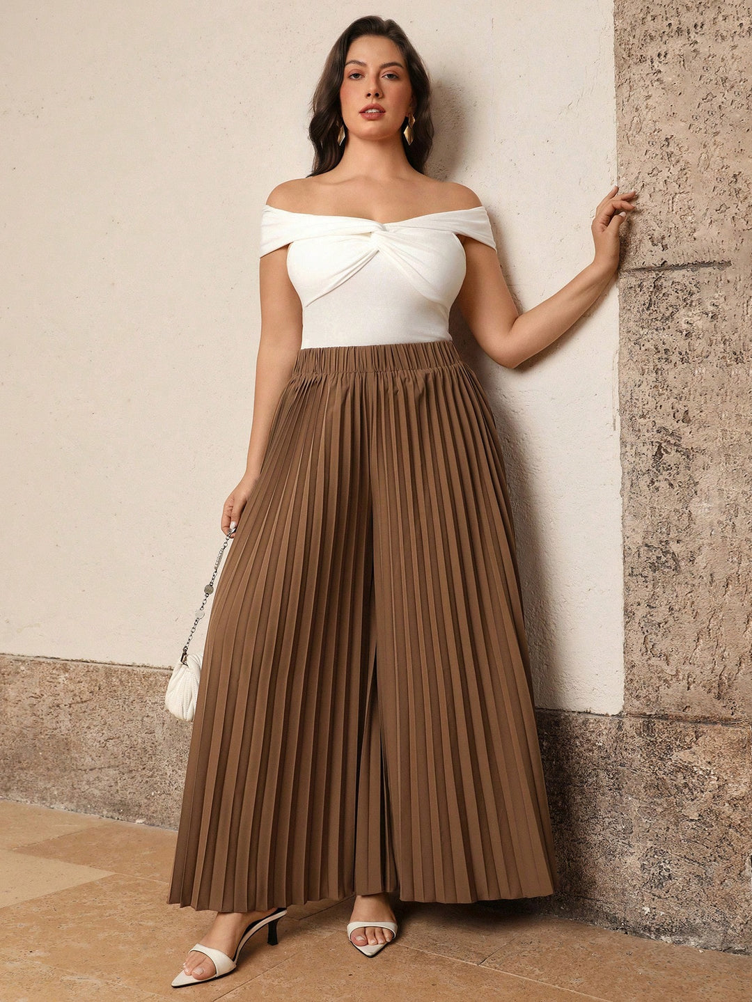 Pantaloni SHEIN, maro