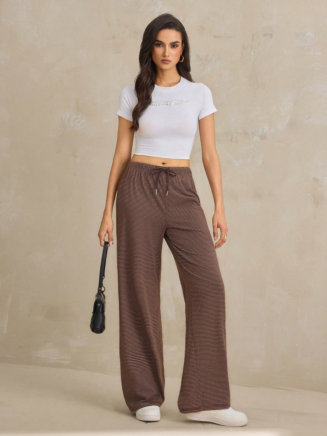 Pantaloni SHEIN, maro