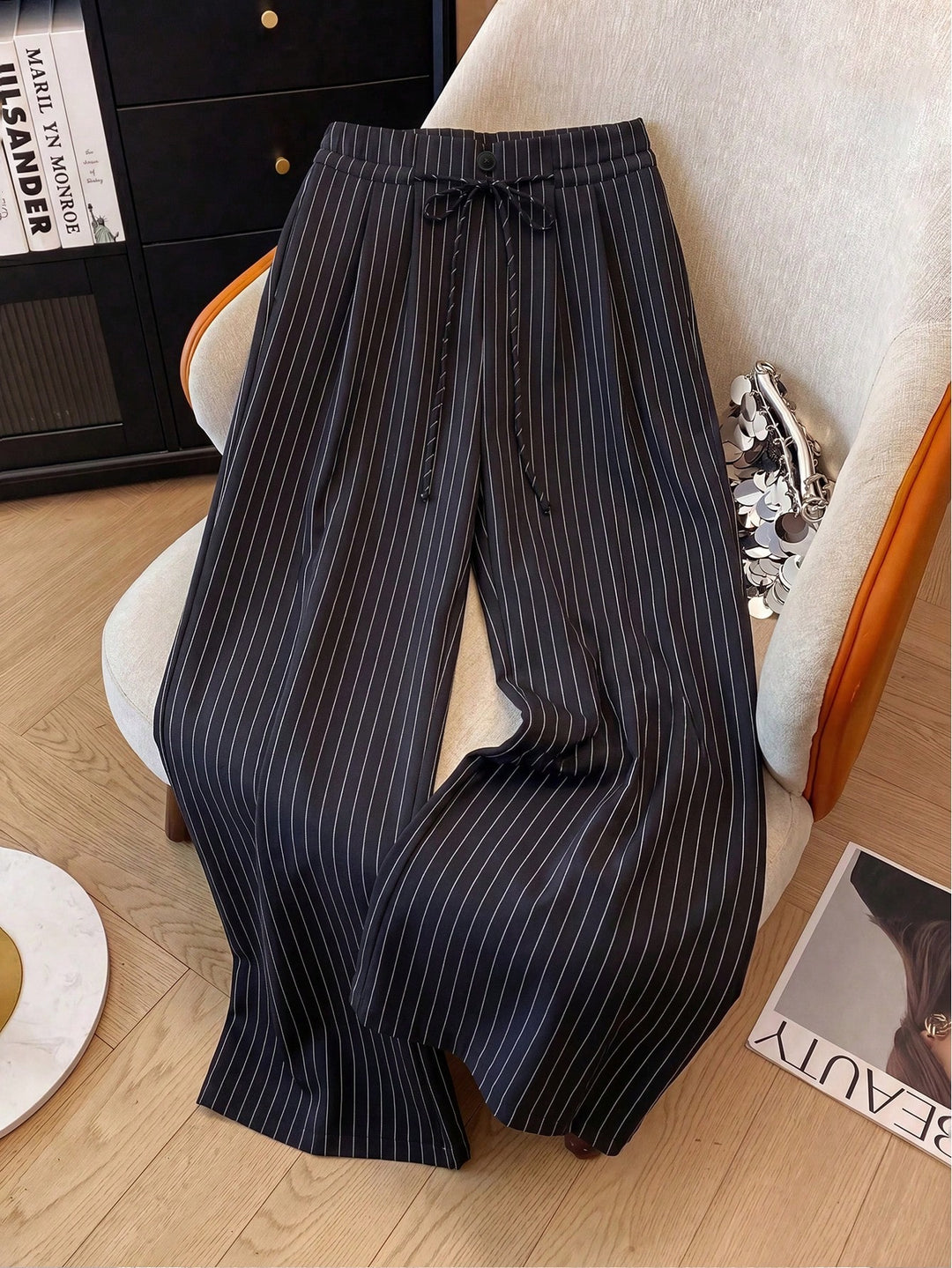 Pantaloni SHEIN, negru