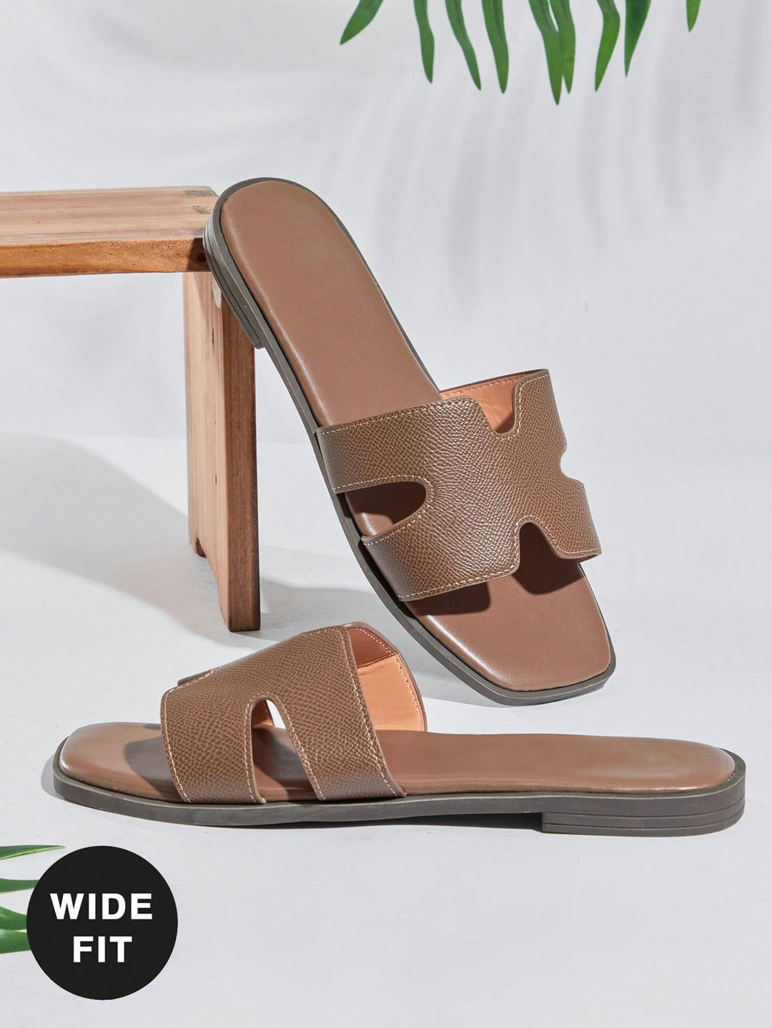 Sandale SHEIN, kaki