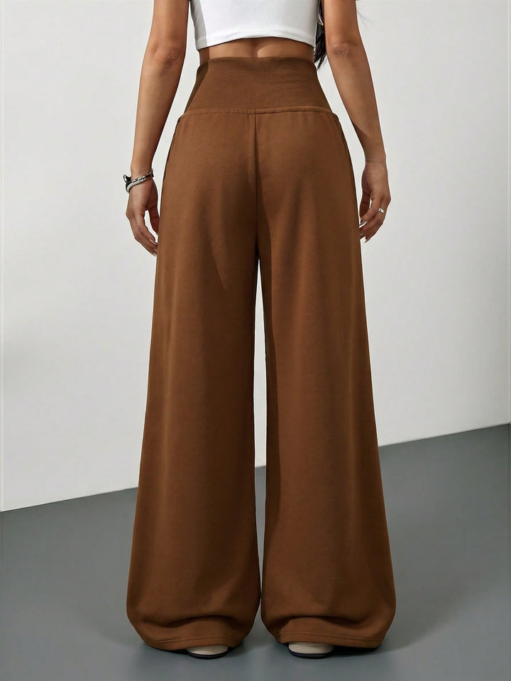 Pantaloni SHEIN, maro