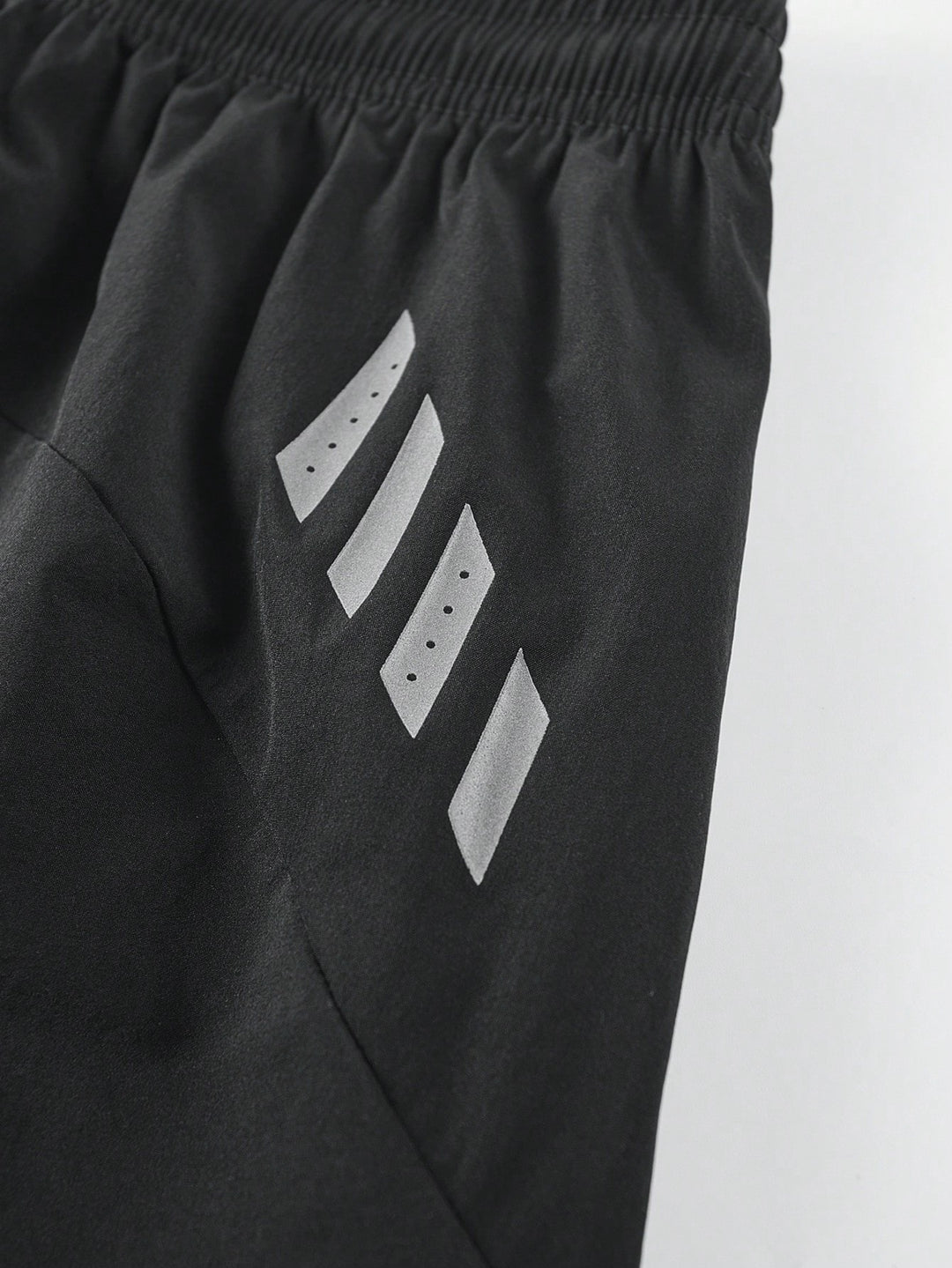 Pantaloni scurți SHEIN, negru