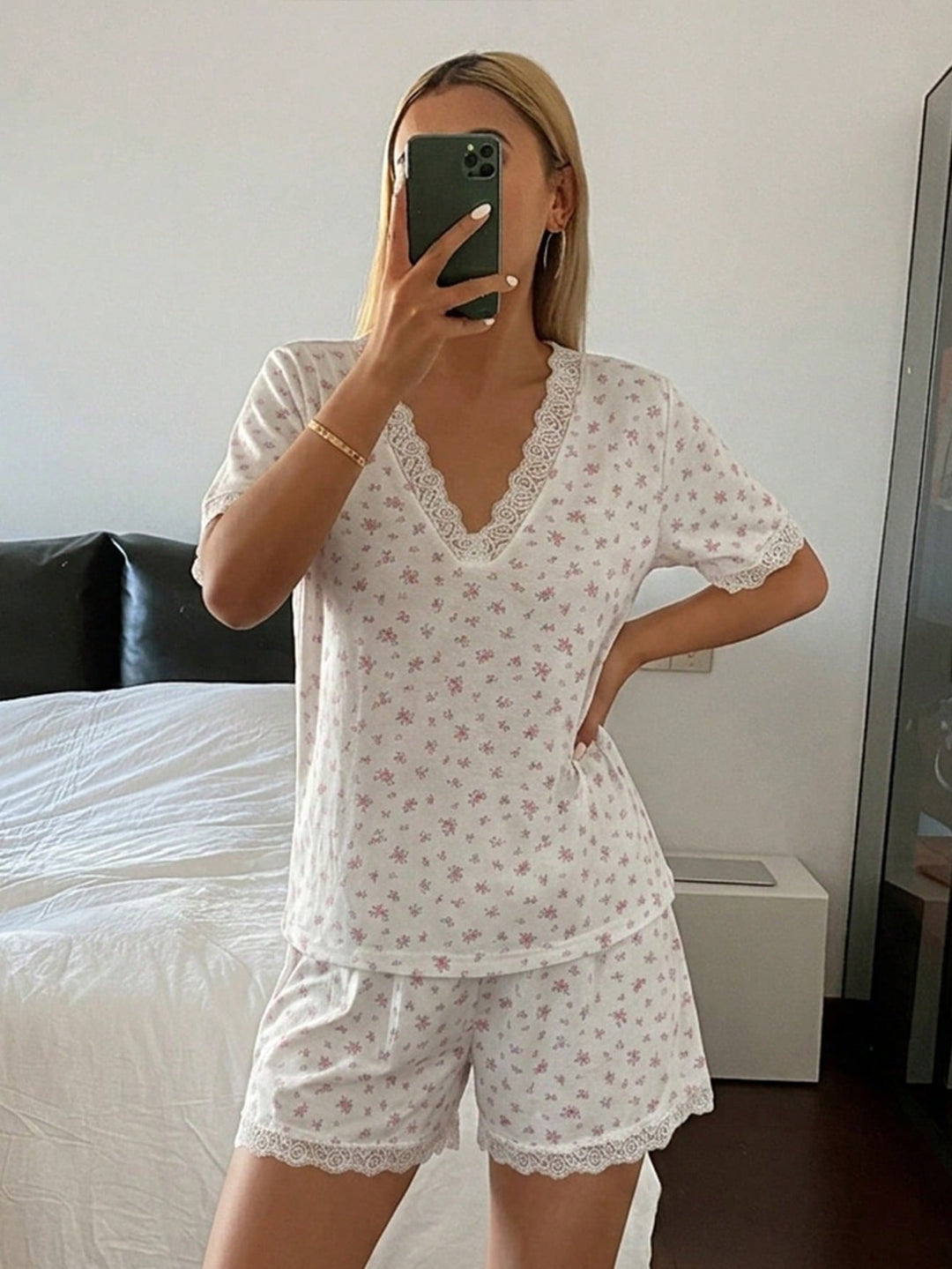 Compleu pijamale SHEIN, alb