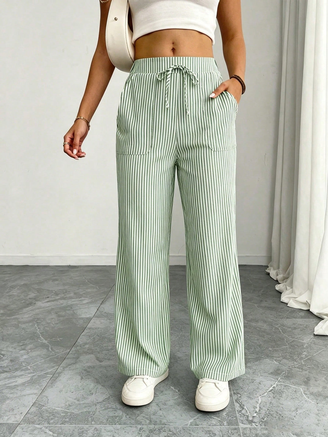 Pantaloni SHEIN, kaki