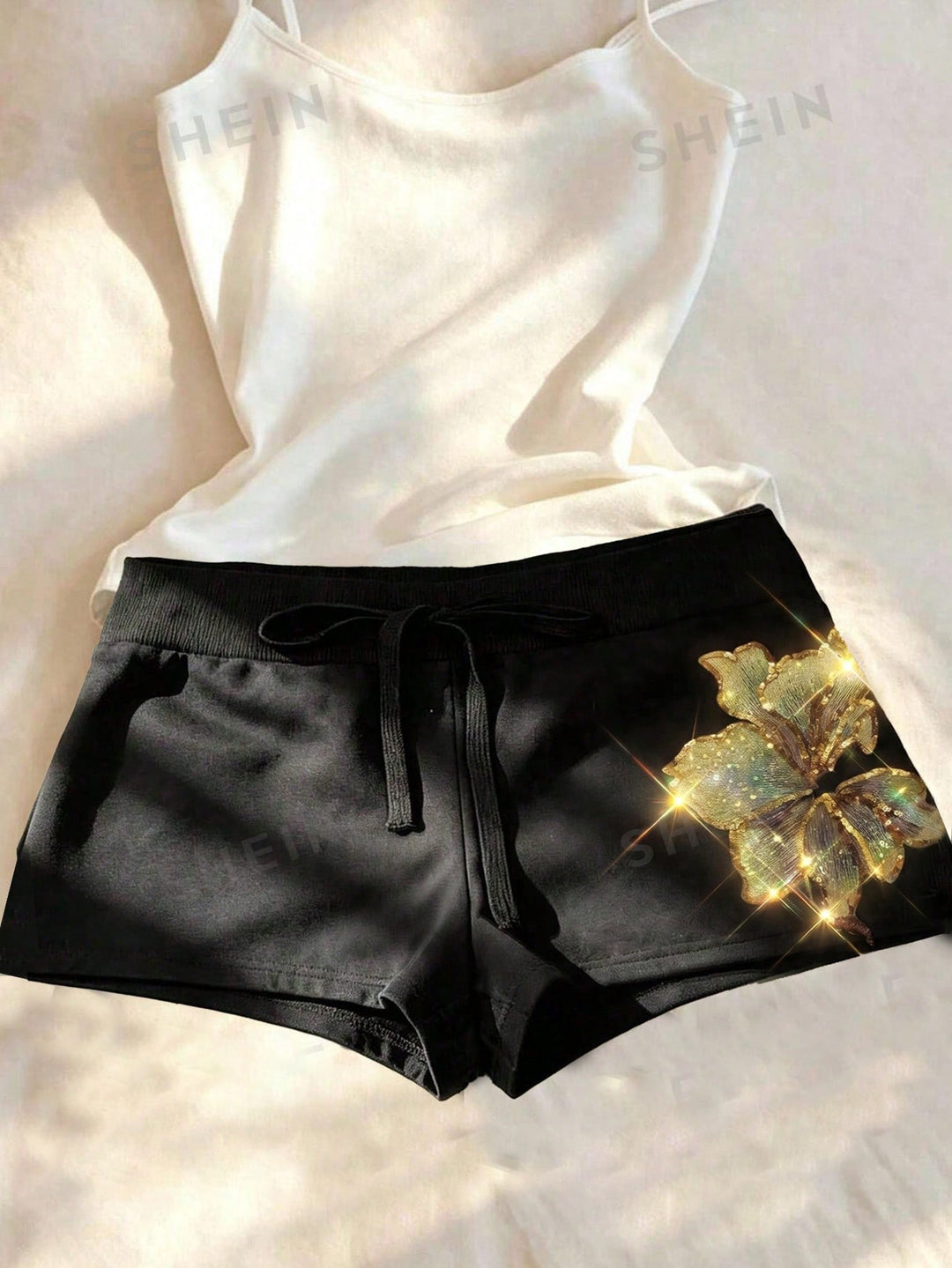 Pantaloni scurți SHEIN, negru