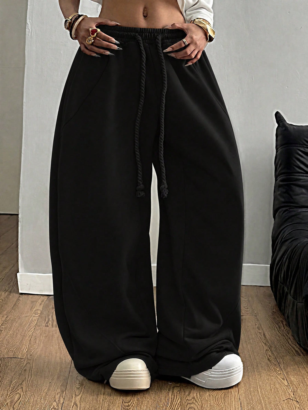 Pantaloni SHEIN, negru