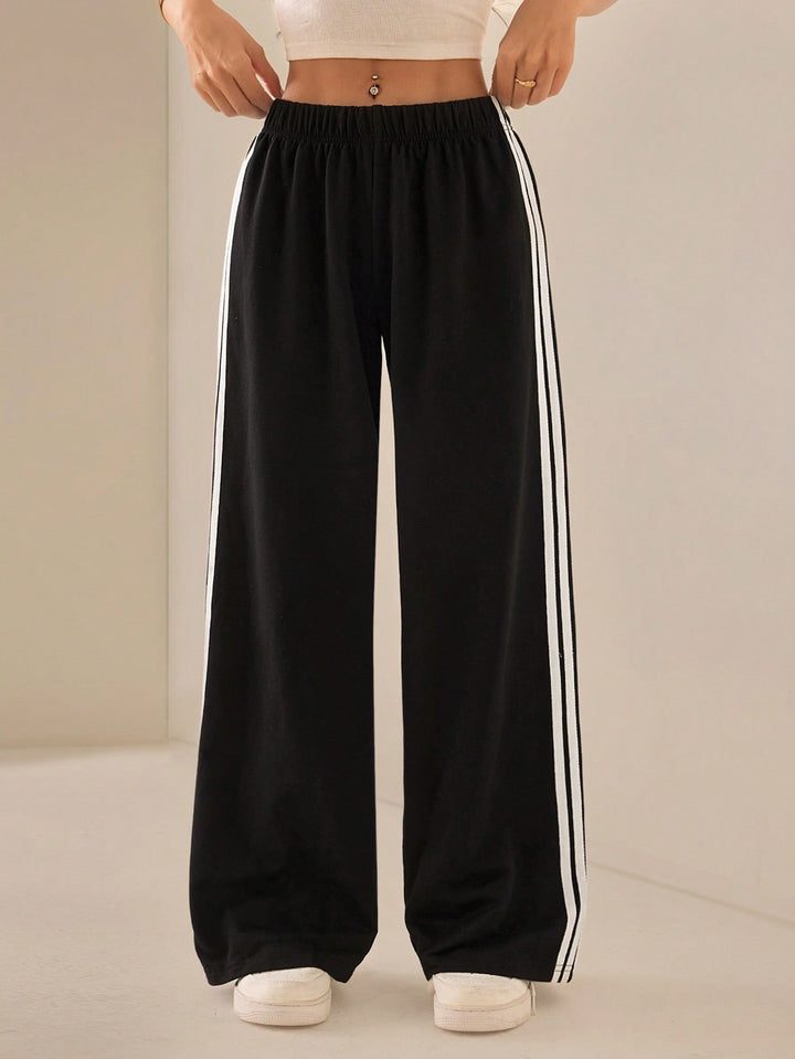 Pantaloni SHEIN, negru