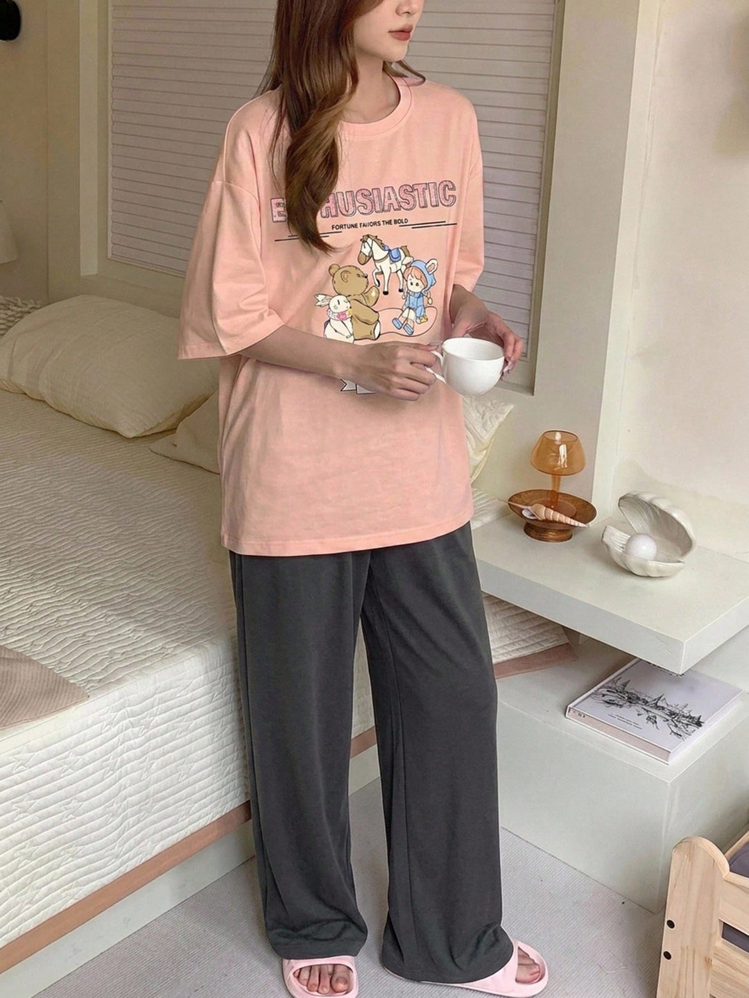 Set pijamale SHEIN, roz