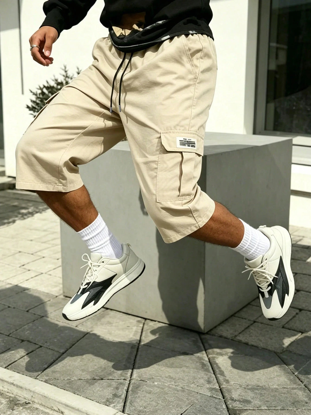 Pantaloni scurți SHEIN, crem