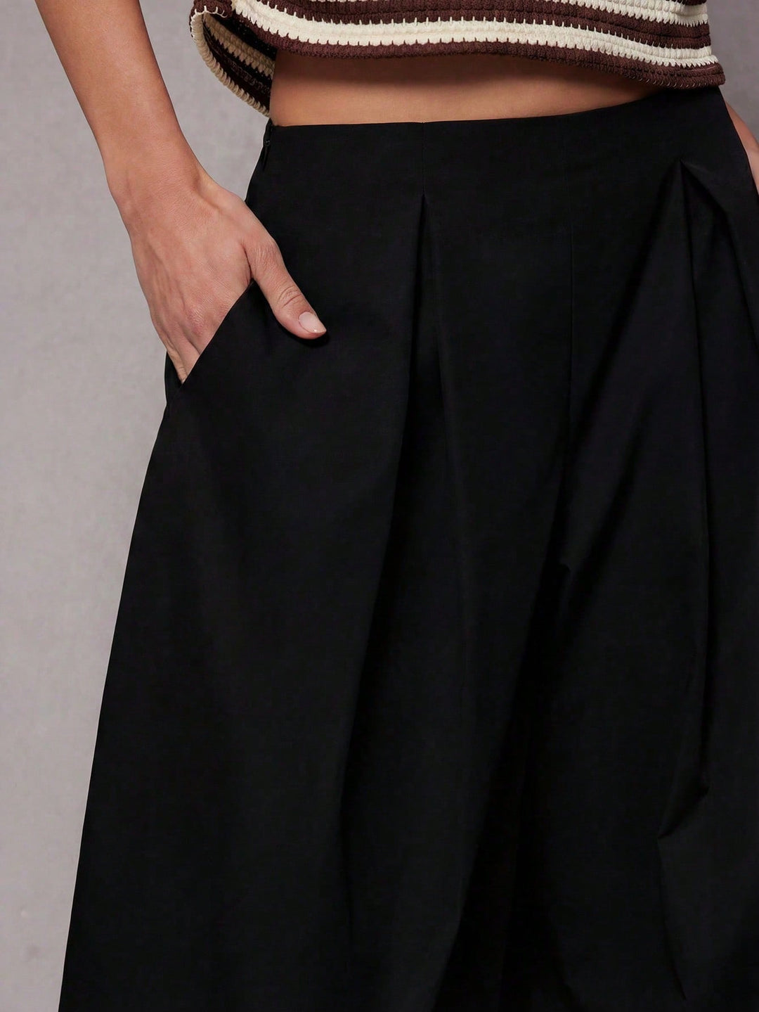 Pantaloni SHEIN, negru