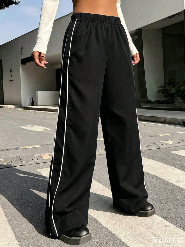 Pantaloni SHEIN, negru