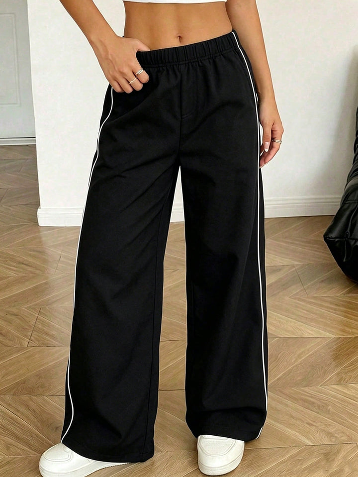 Pantaloni SHEIN, negru