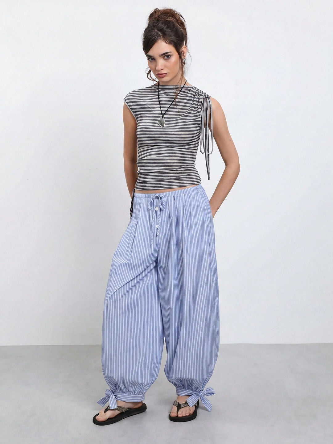 Pantaloni SHEIN, albastru