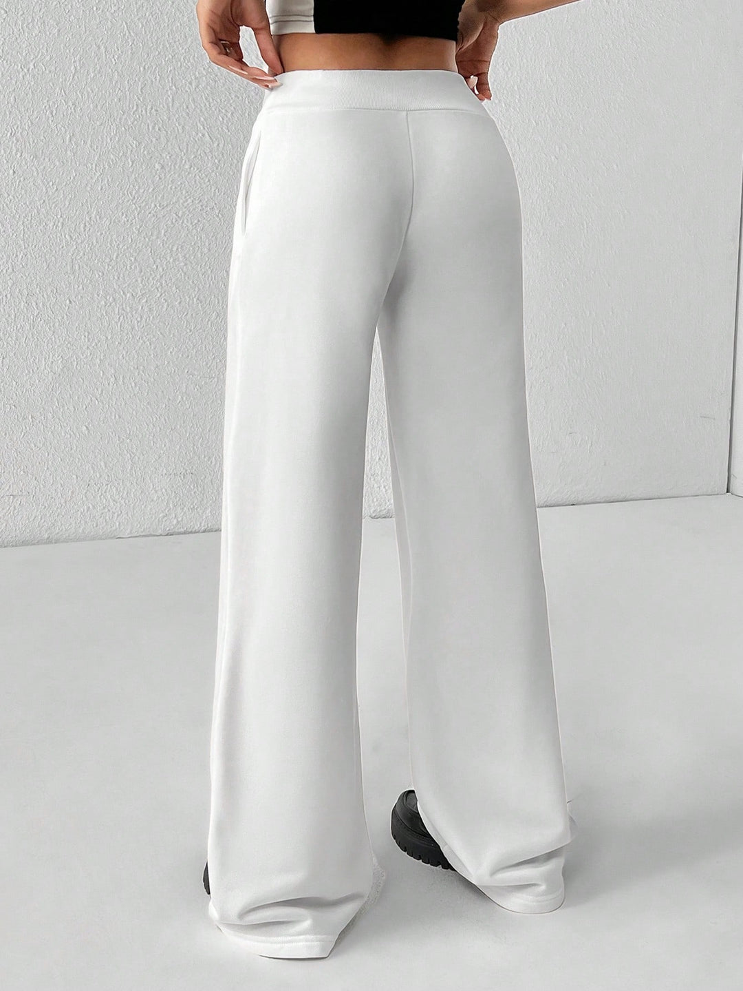 Pantaloni SHEIN, alb