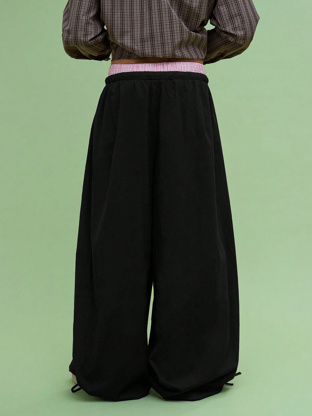 Pantaloni SHEIN, negru