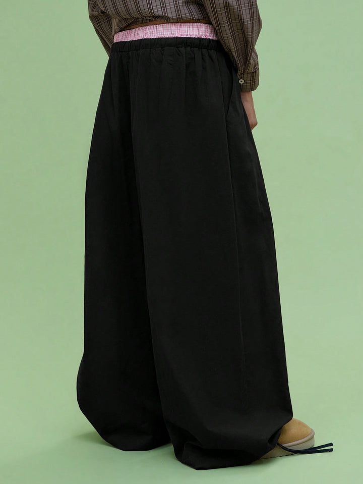 Pantaloni SHEIN, negru