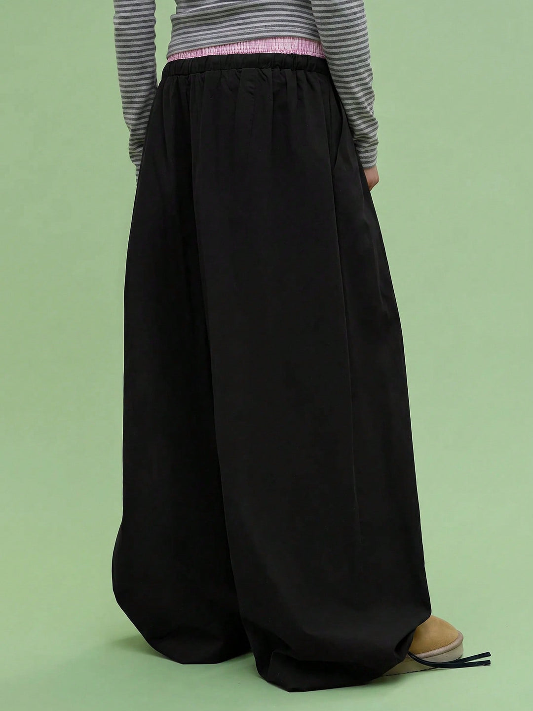 Pantaloni SHEIN, negru