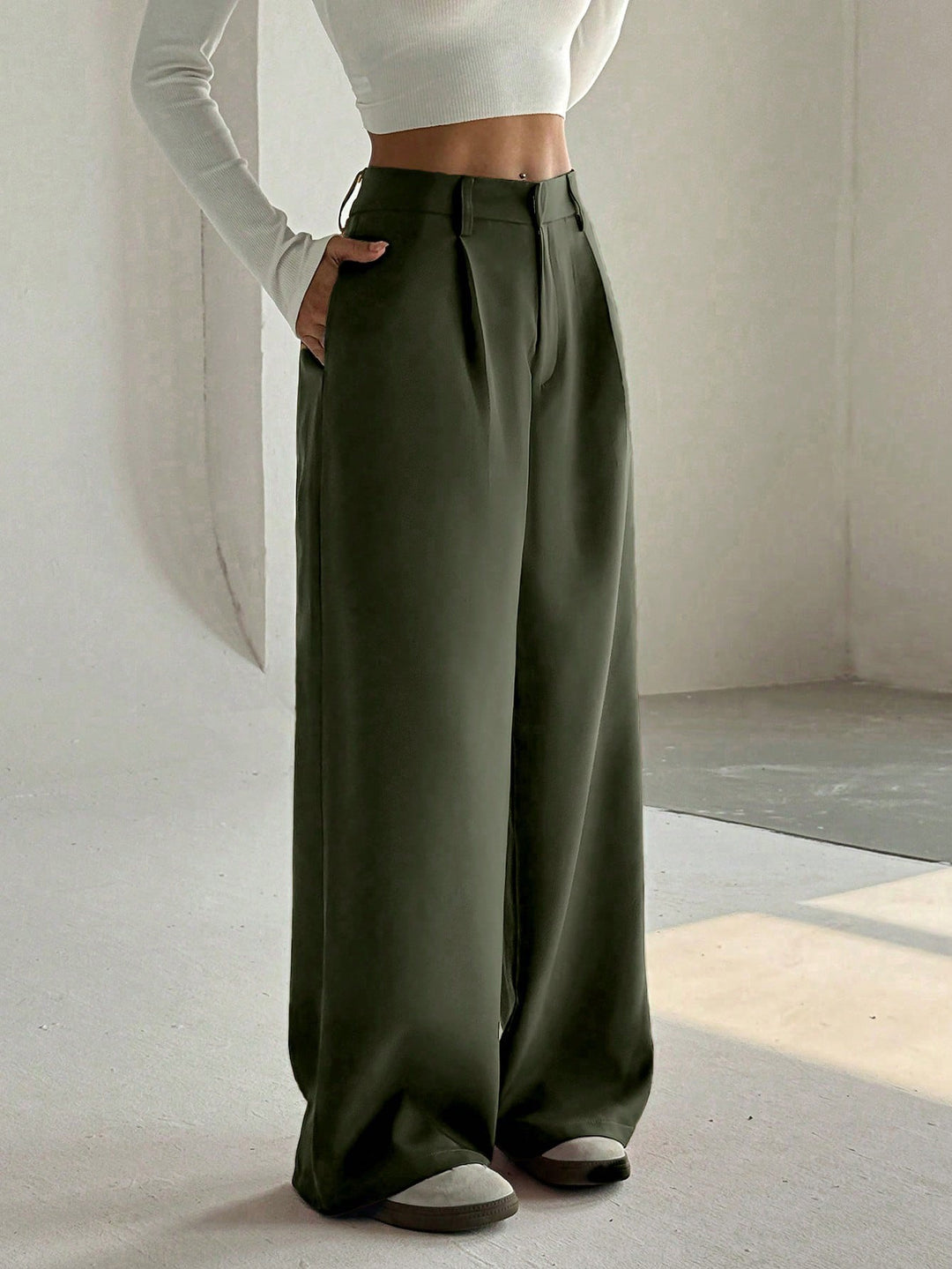 Pantaloni SHEIN, kaki