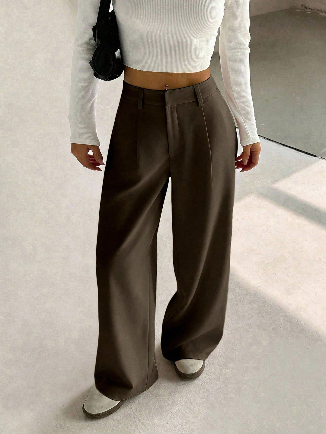 Pantaloni SHEIN, maro