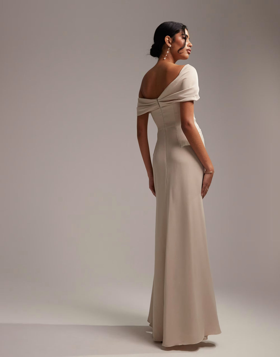 Rochie maxi ASOS, crem
