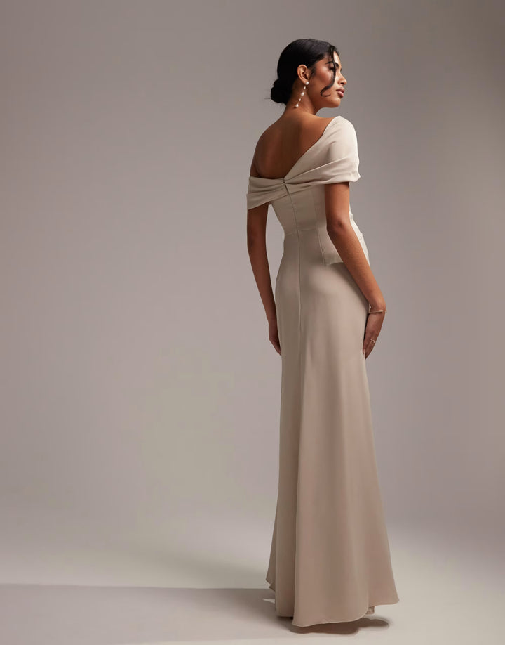 Rochie maxi ASOS, crem