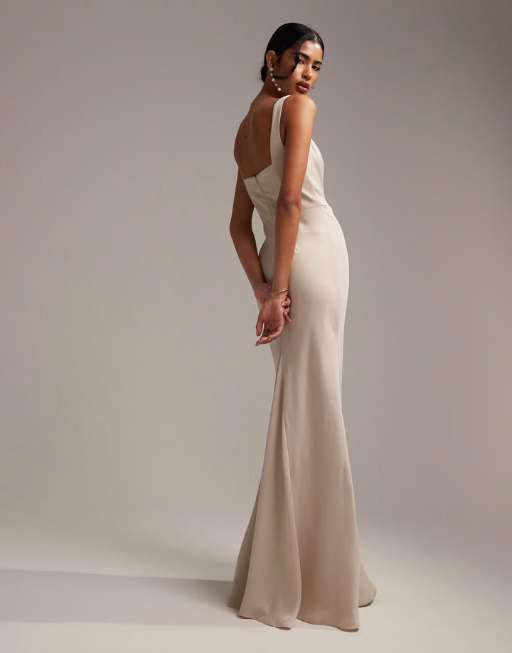 Rochie maxi ASOS, crem
