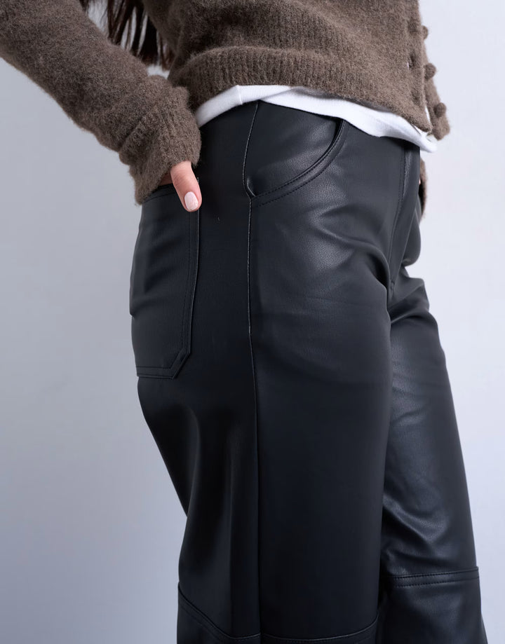 Pantaloni imitație de piele Topshop, negru