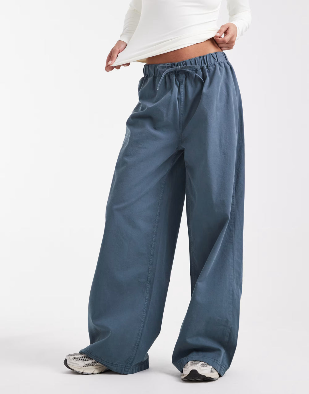 Pantaloni ASOS, albastru