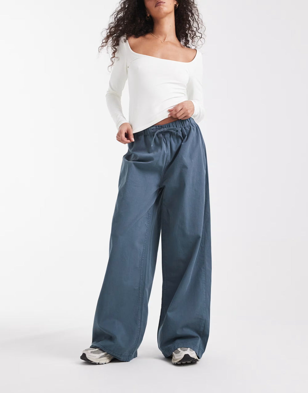 Pantaloni ASOS, albastru