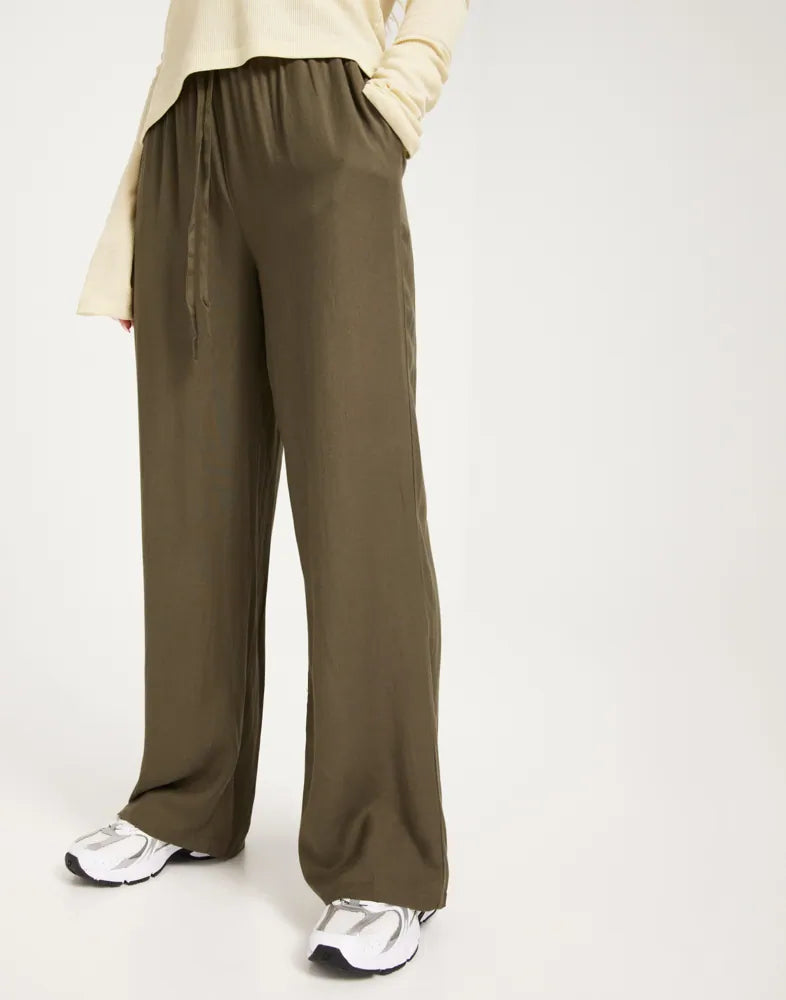 Pantaloni VILA, kaki