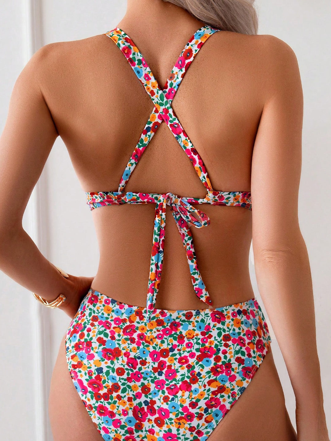 Set bikini SHEIN, mix culori