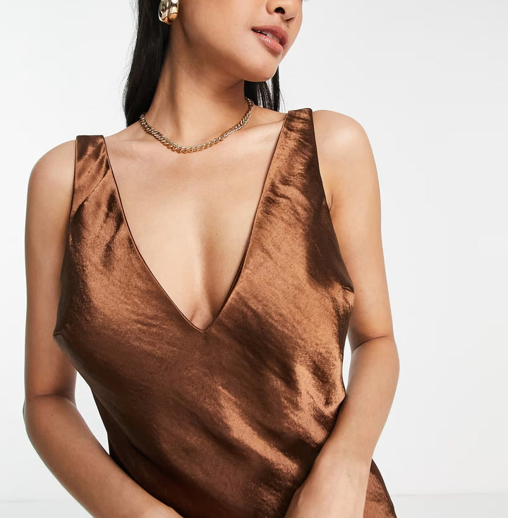 Rochie midi ASOS, maro