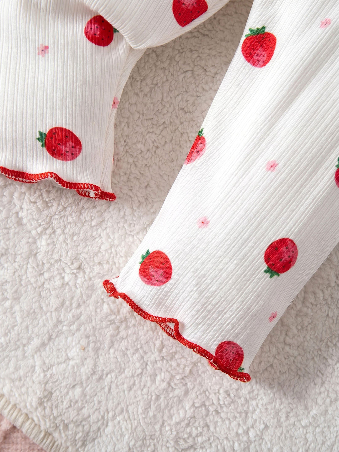 Pijama SHEIN, mix culori
