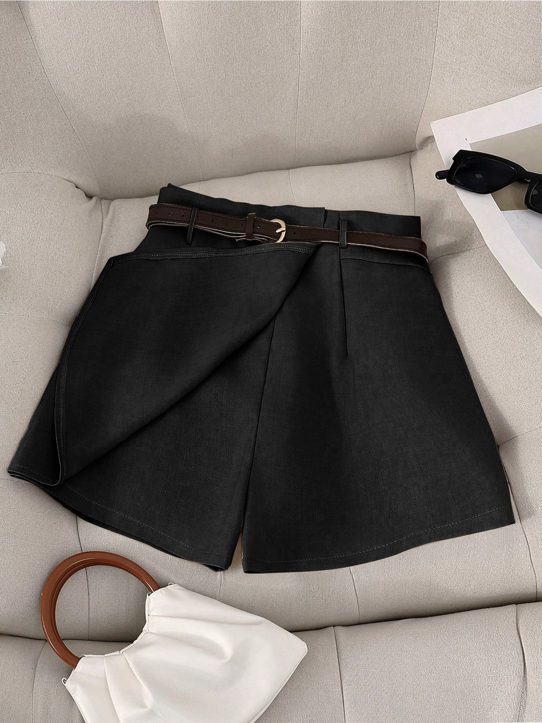 Pantaloni scurți SHEIN, negru