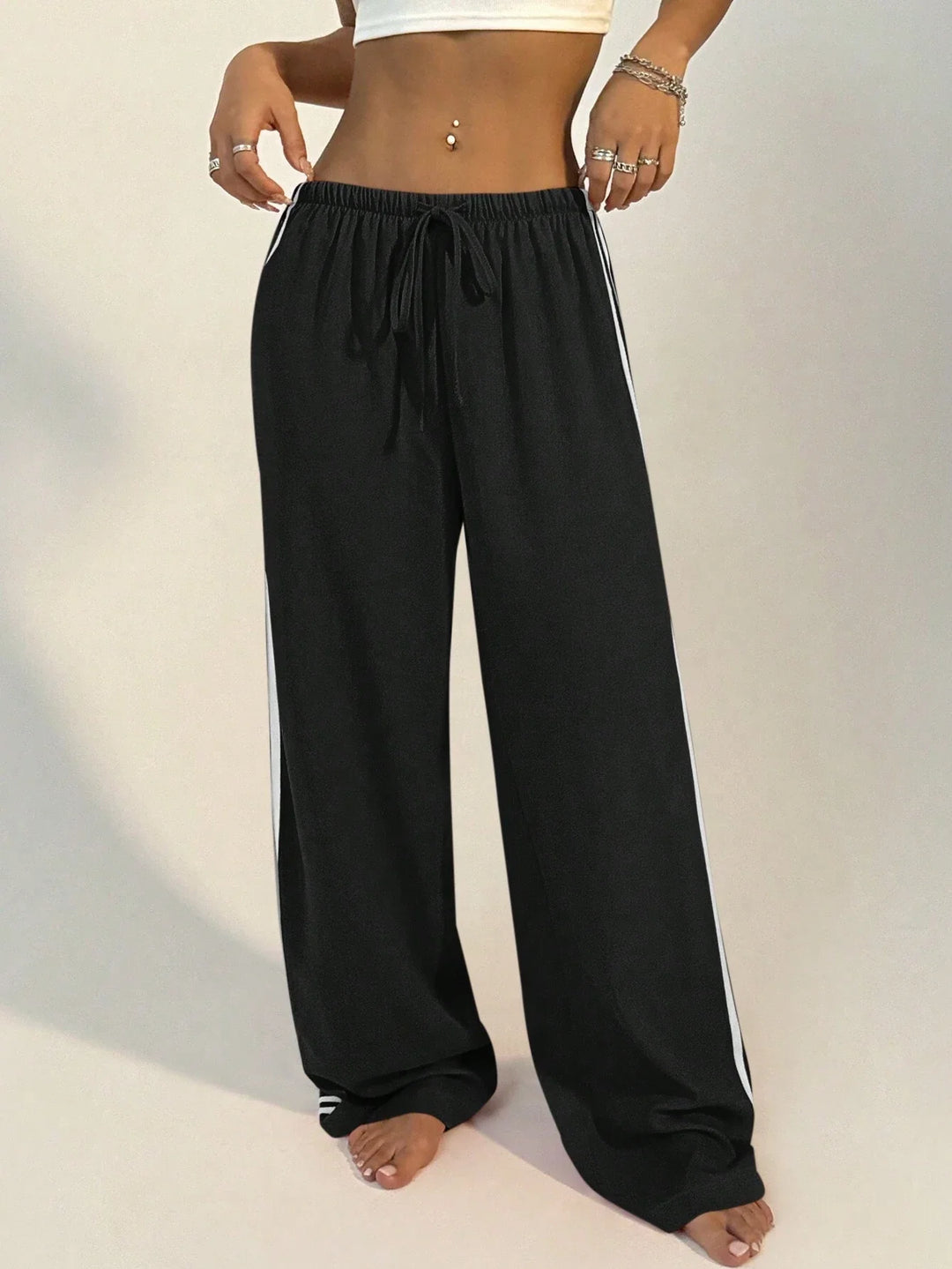 Pantaloni SHEIN, negru