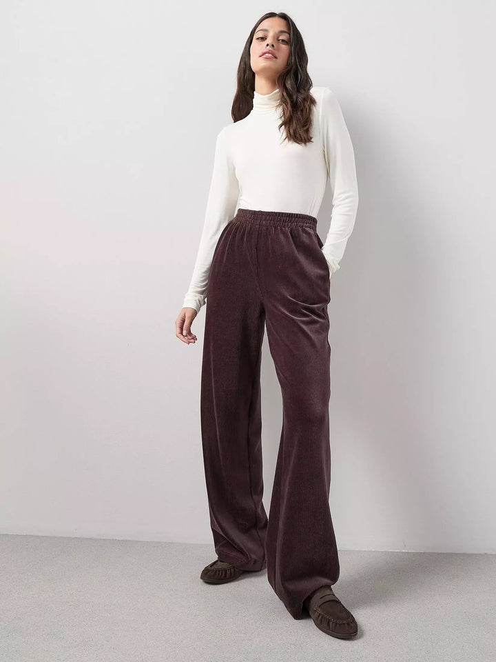 Pantaloni THE VERY COLLECTION, maro
