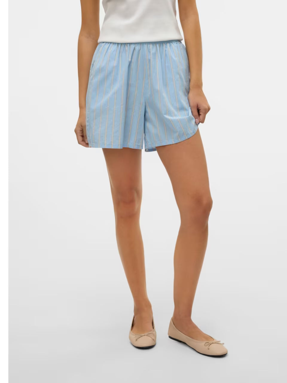 Pantaloni scurți VERO MODA, albastru