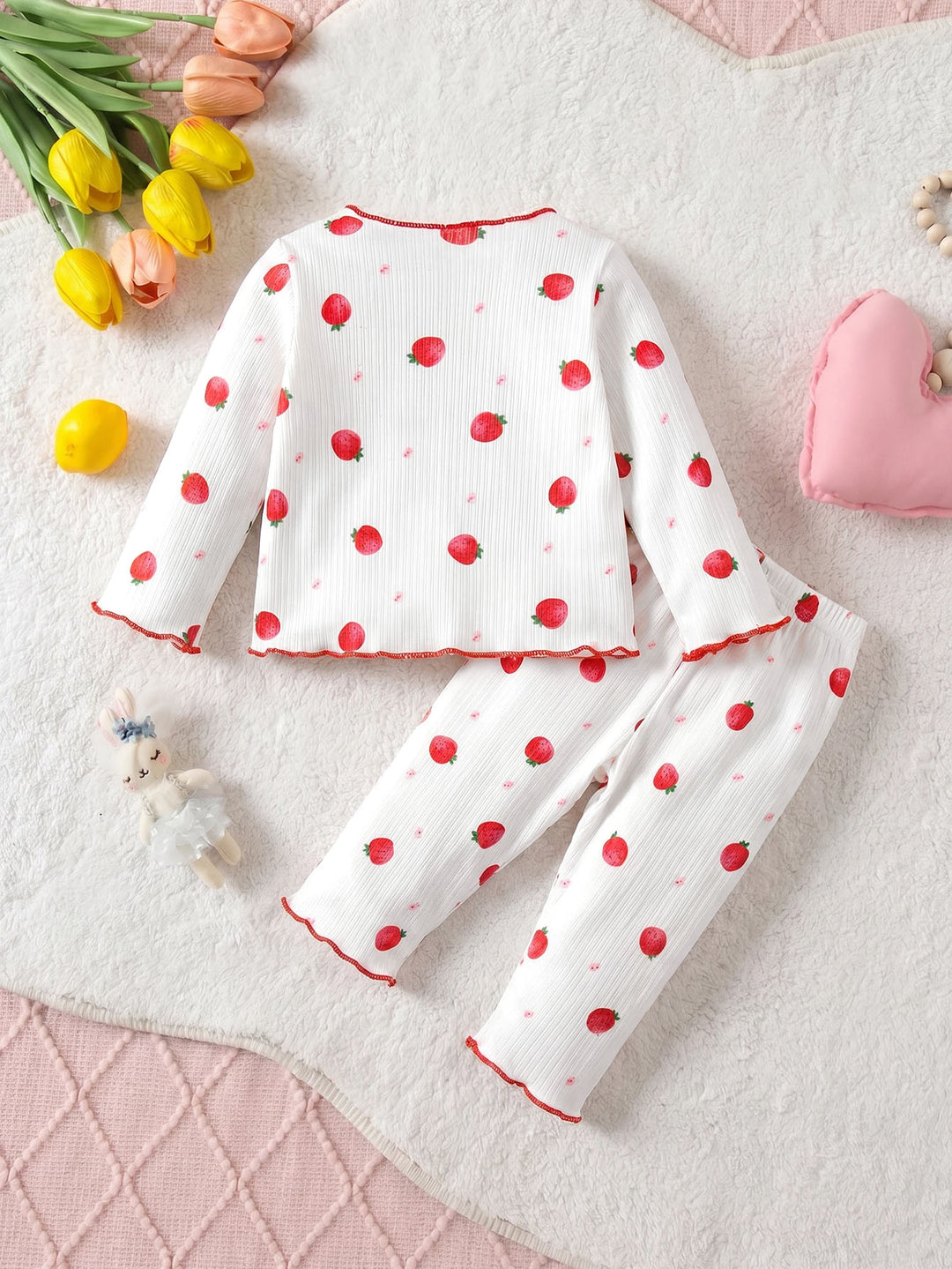 Pijama SHEIN, mix culori